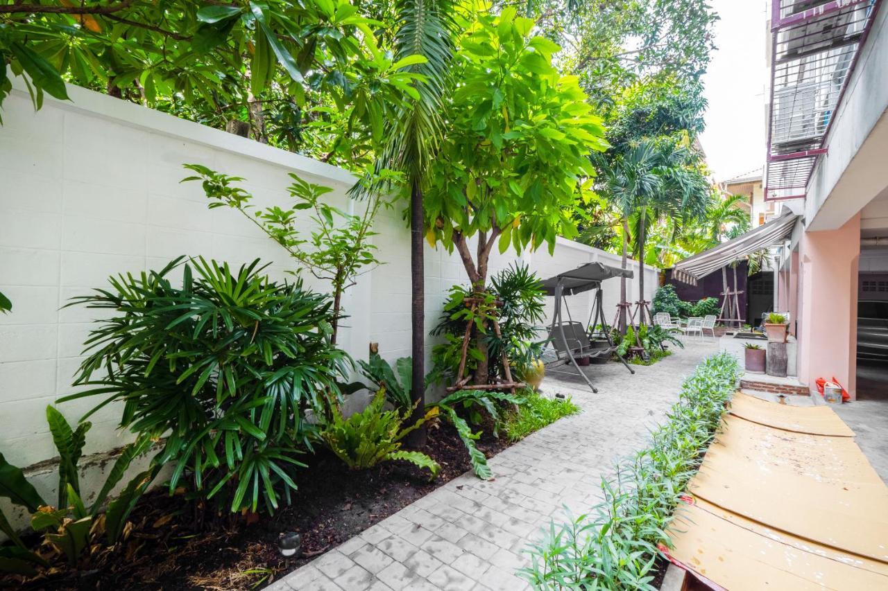 Oyo 1042 Boon'S Residence Bangkok Eksteriør billede